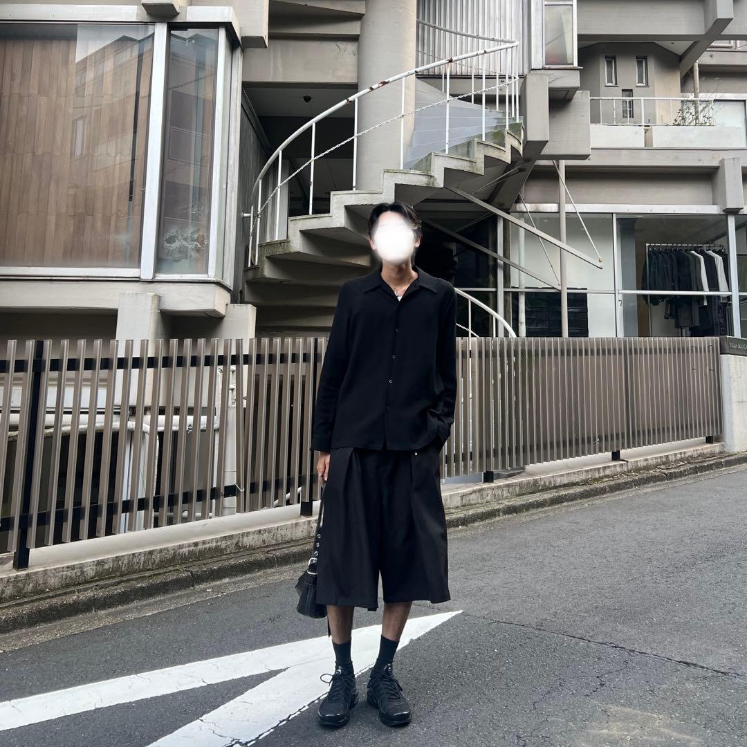 Séfr 黒 長袖シャツ バックプリーツ