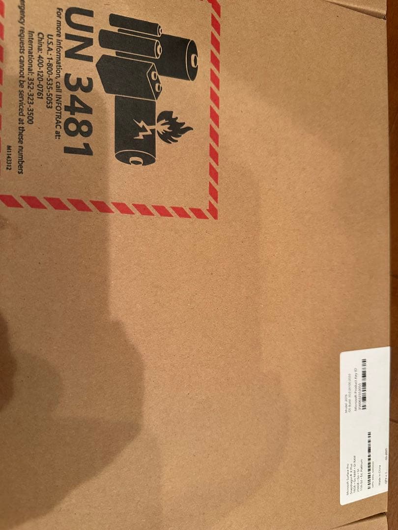 Surface pro 11 X plus 256gb 13インチ 新品交換品!