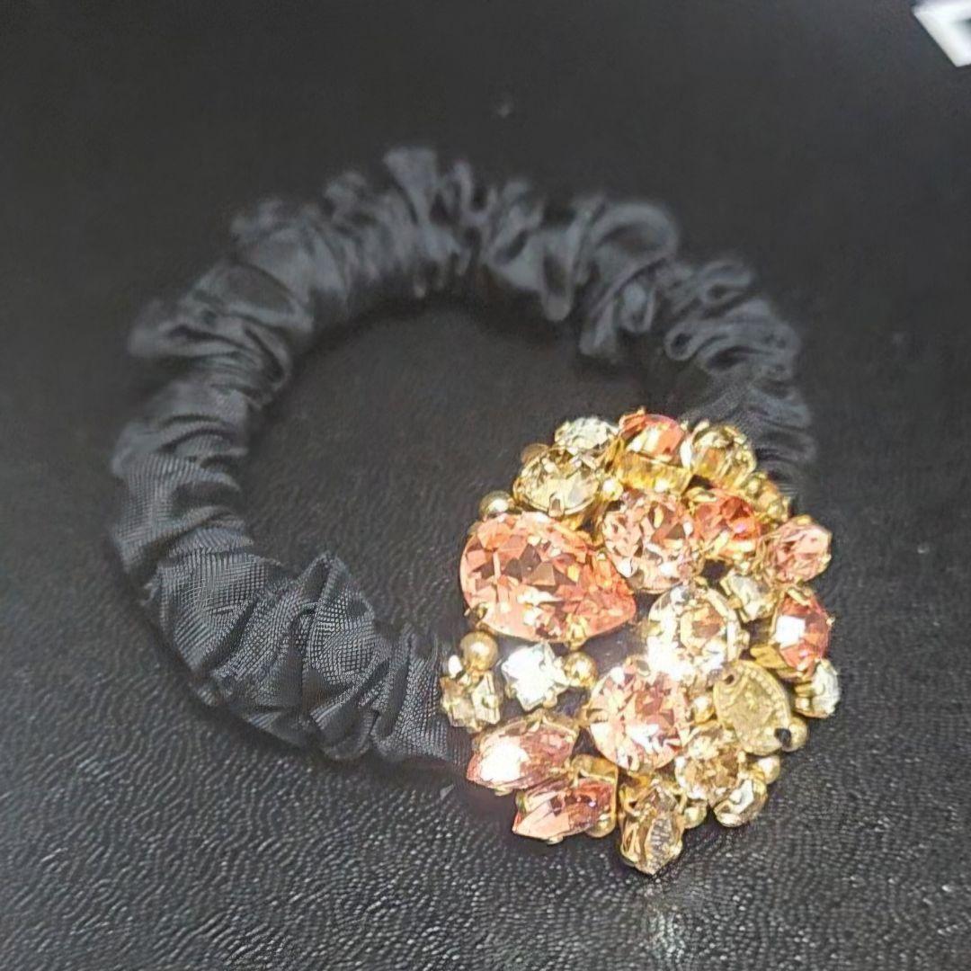 スワロフスキー　シュシュ　ヘアゴム