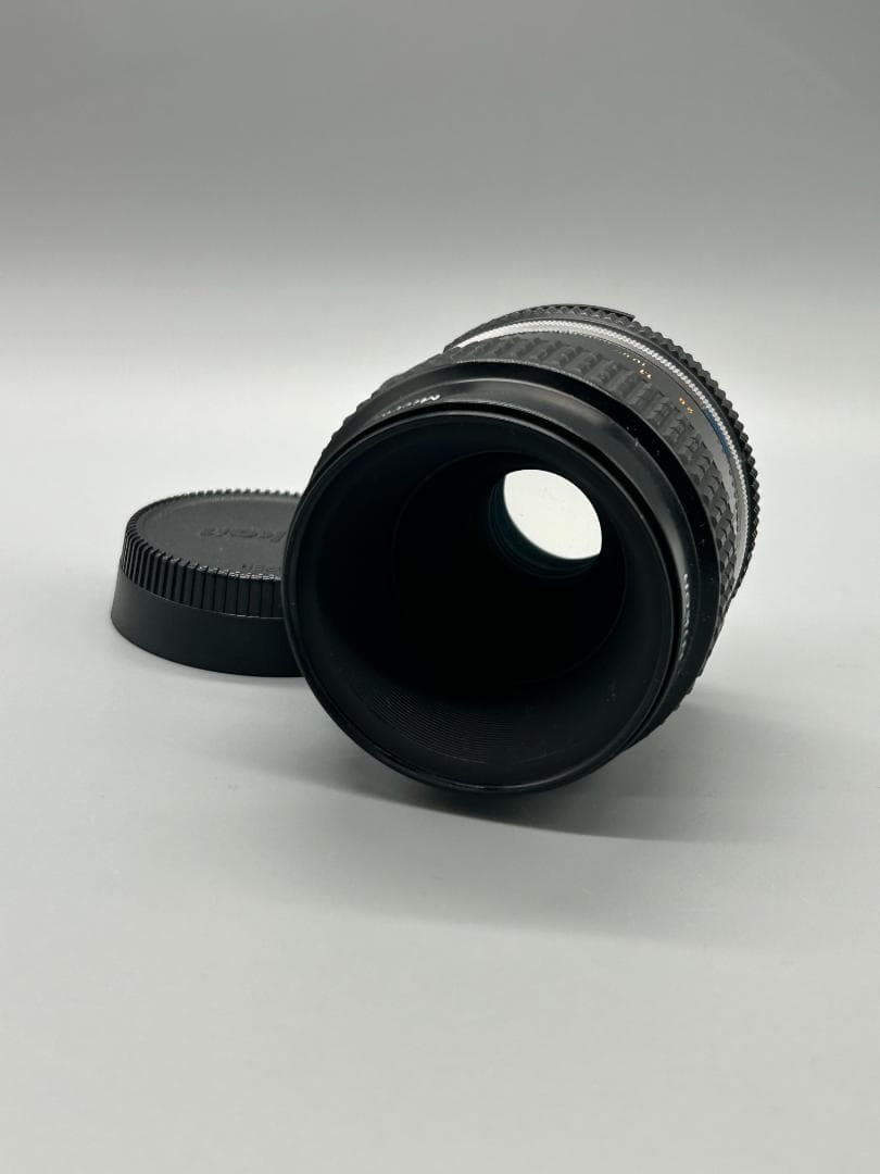 Nikon 55mm f/2.8 マクロ　単焦点レンズ