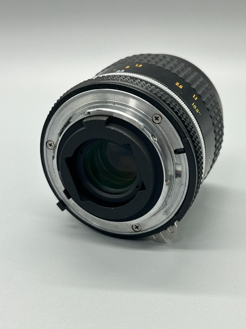 Nikon 55mm f/2.8 マクロ　単焦点レンズ