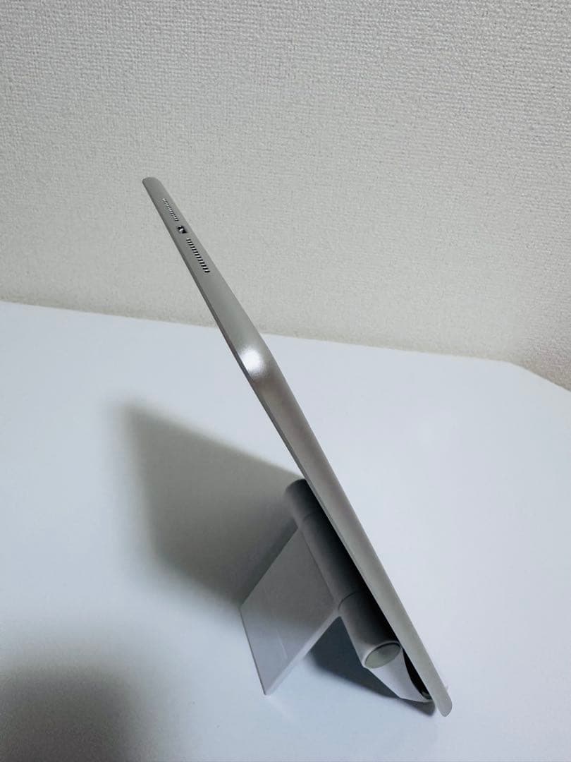 iPad 9.7インチ (第6世代) 32GB WiFi + セルラー