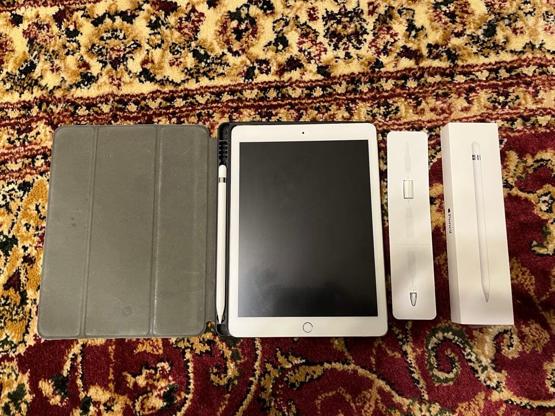 【再出品】ipad pro9.7　wifi＆cellular＋付属品