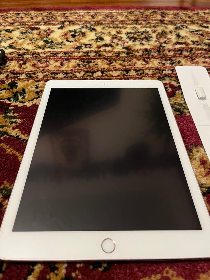 【再出品】ipad pro9.7　wifi＆cellular＋付属品