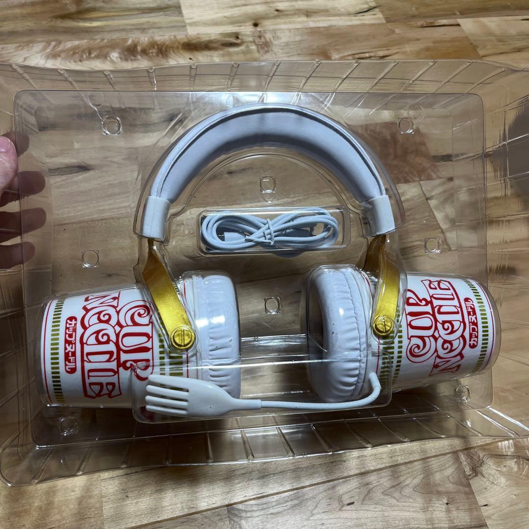カップヌードル　ヘッドセット　ヘッドホン