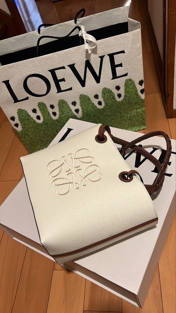 LOEWE ロエベバック春夏系