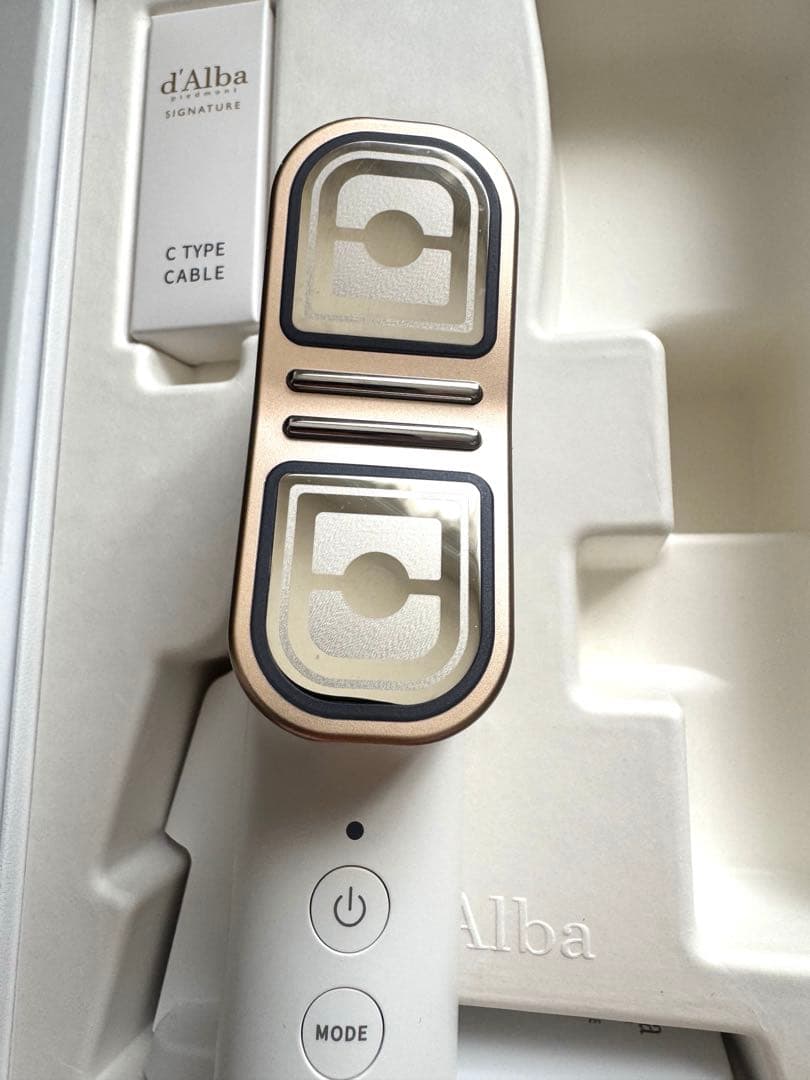 d'Alba Allthera Double Shot 美顔器