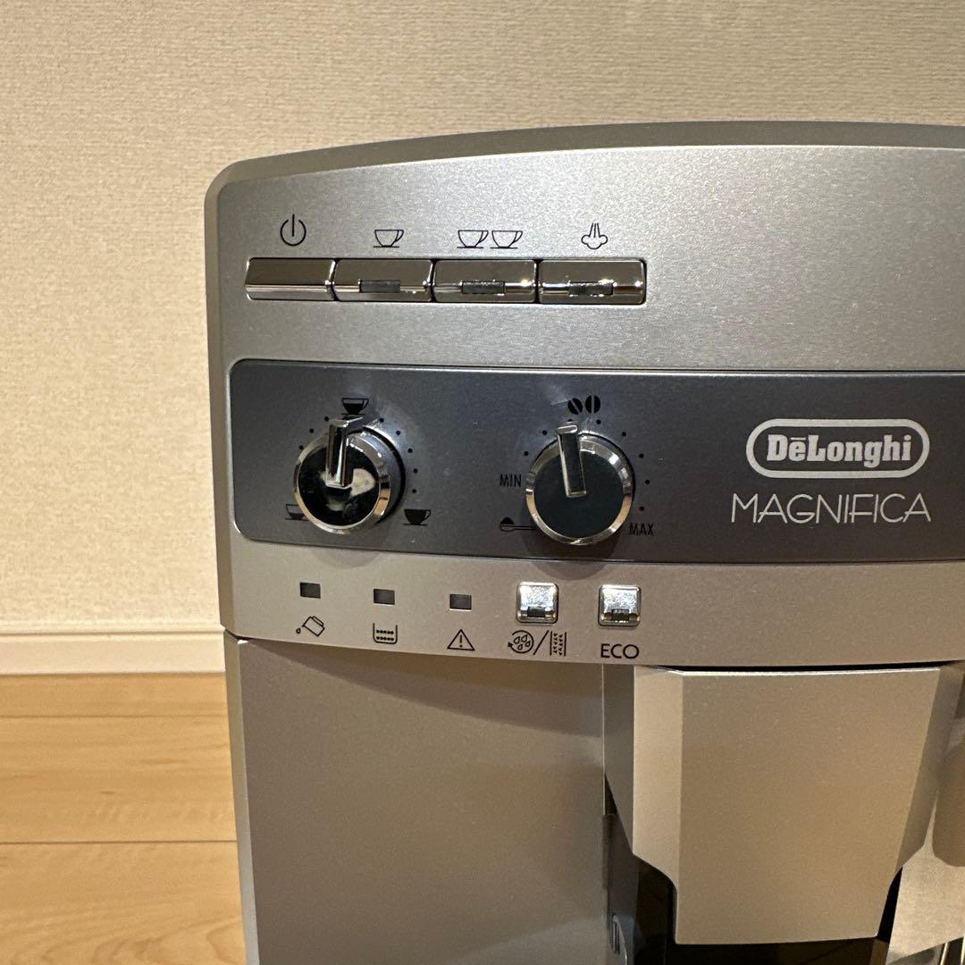 デロンギ　マグニフィカ　全自動エスプレッソマシン　ESAM03110S