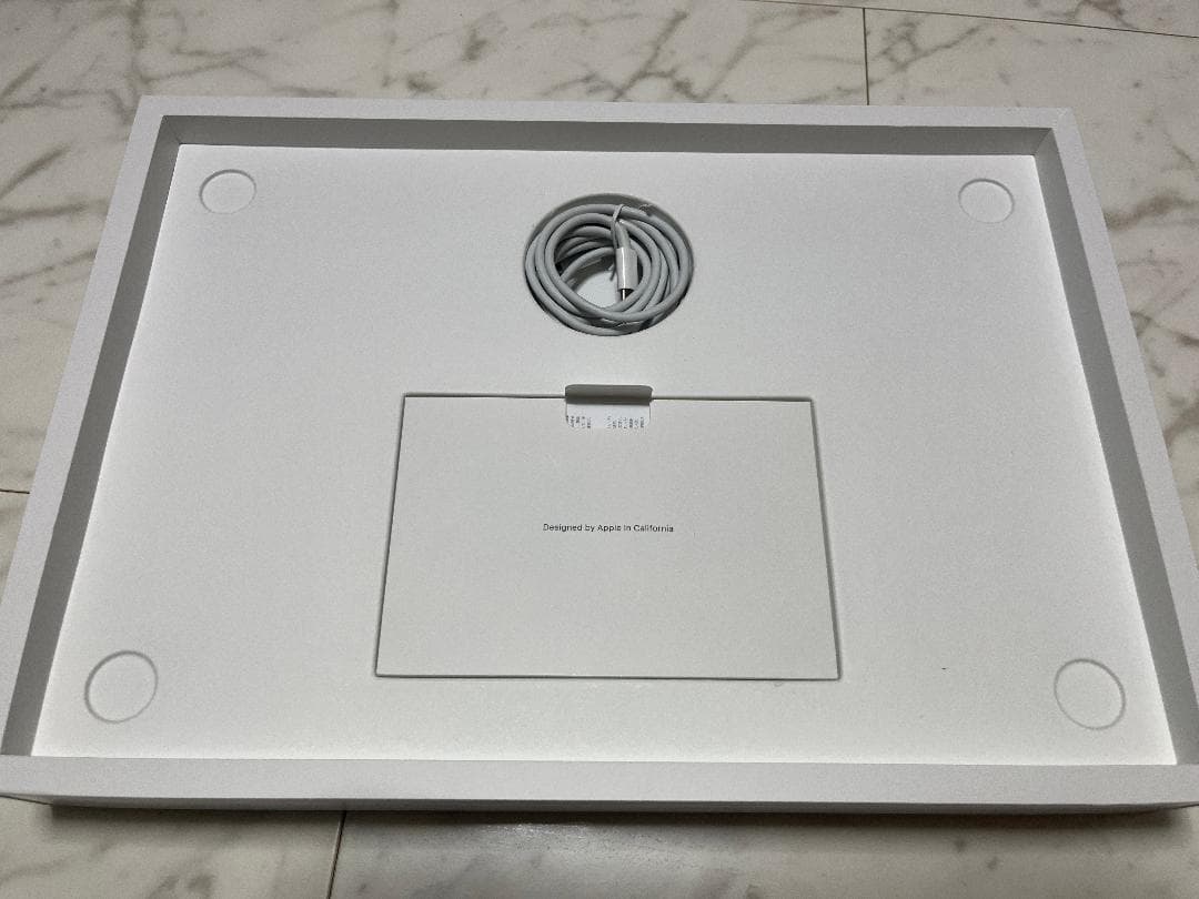 【大幅値下げ】MacBook Pro 2019年モデル Core i9 シルバー