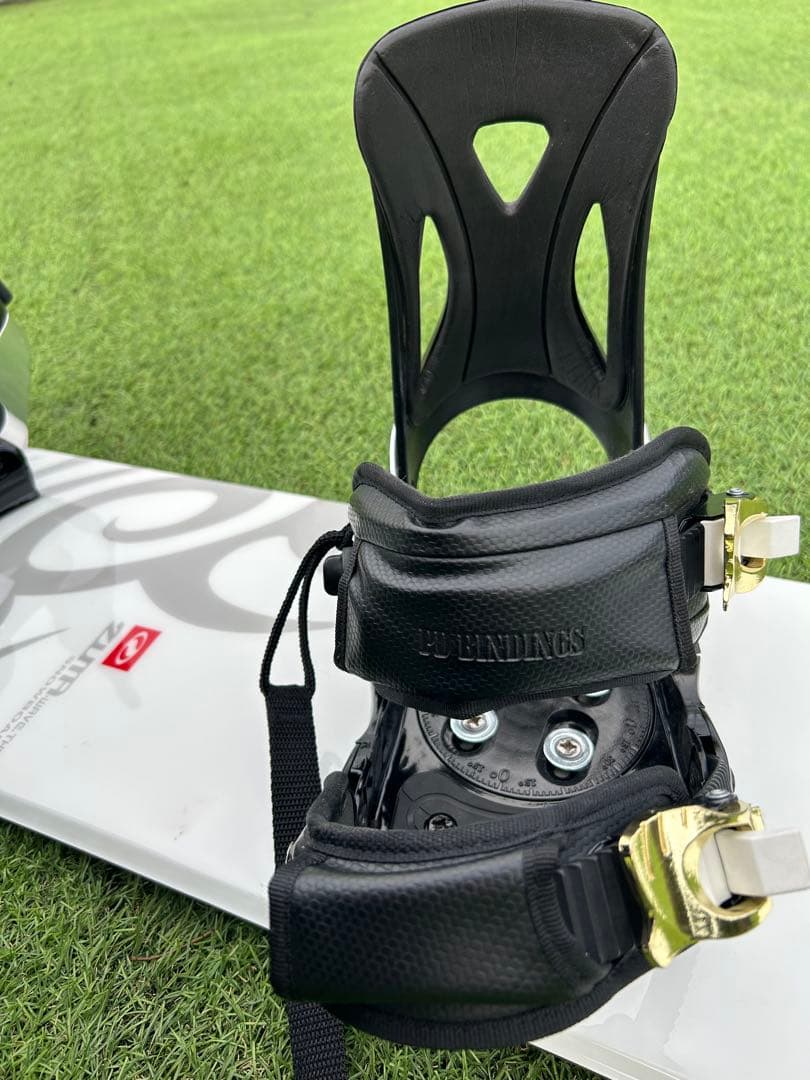 【専用】2点セット！スノーボード 板　ビンディングセット　144 SMサイズ