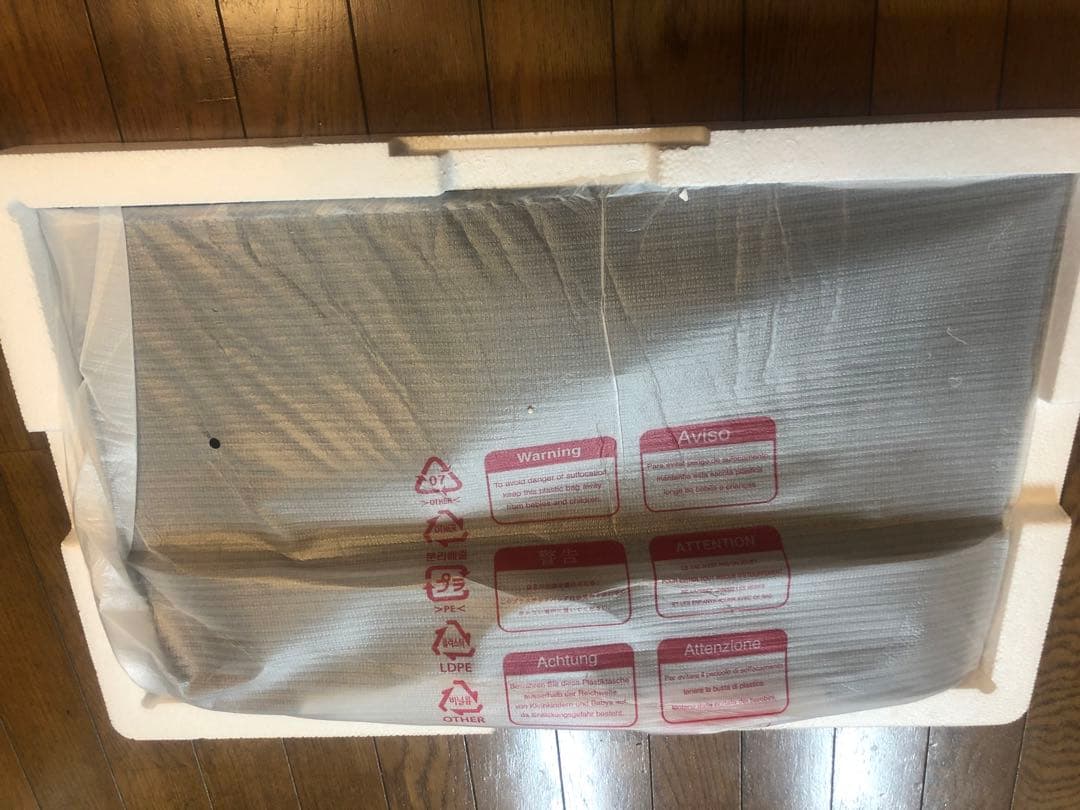 IRIS OHYAMA液晶ディスプレイ27インチ新品未使用