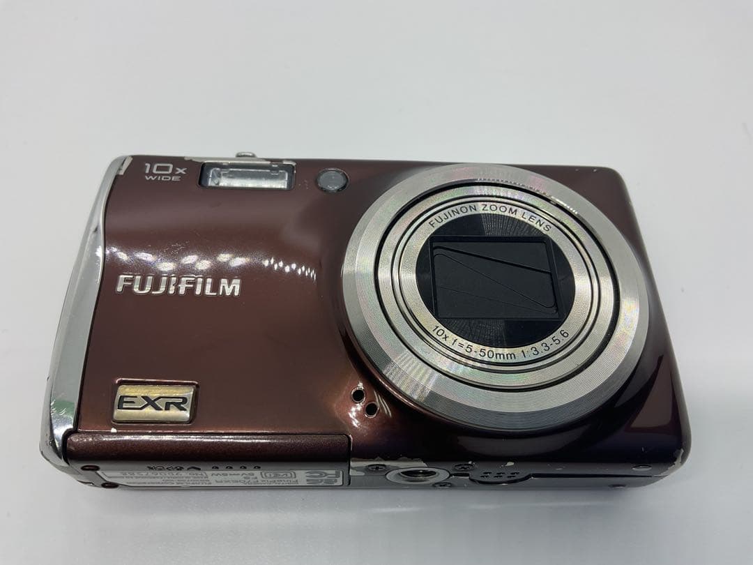 FUJIFILM FINEPIX F70EXR　デジタルカメラ