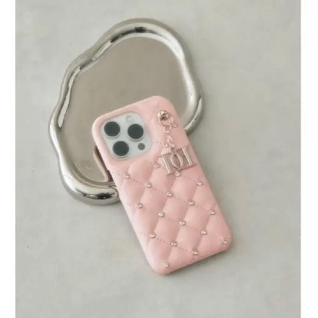 Darich キルティングビジューDDチャーム iPhone16 ケース