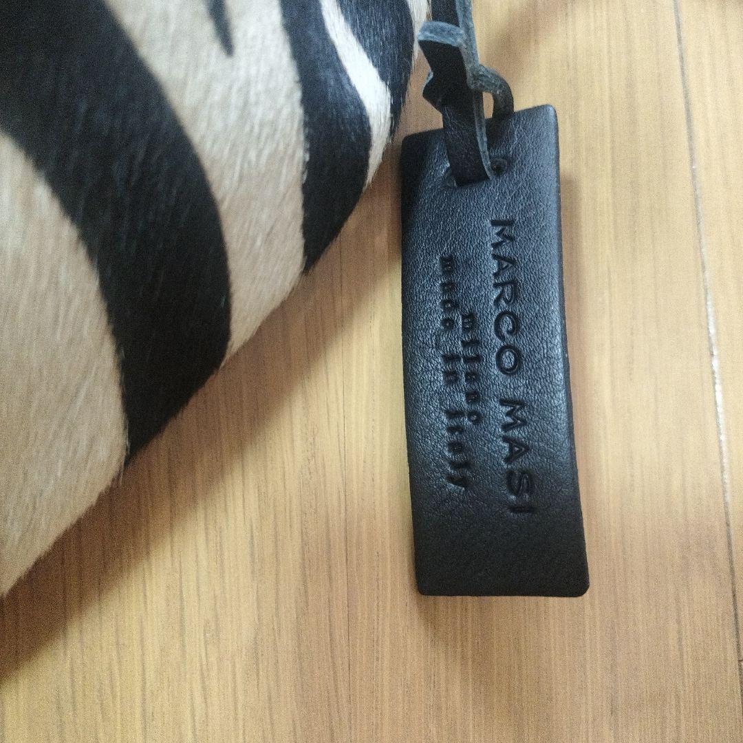 新品　ゼブラ柄ハラコ✕レザー　ボディーバック　BEAMSで購入