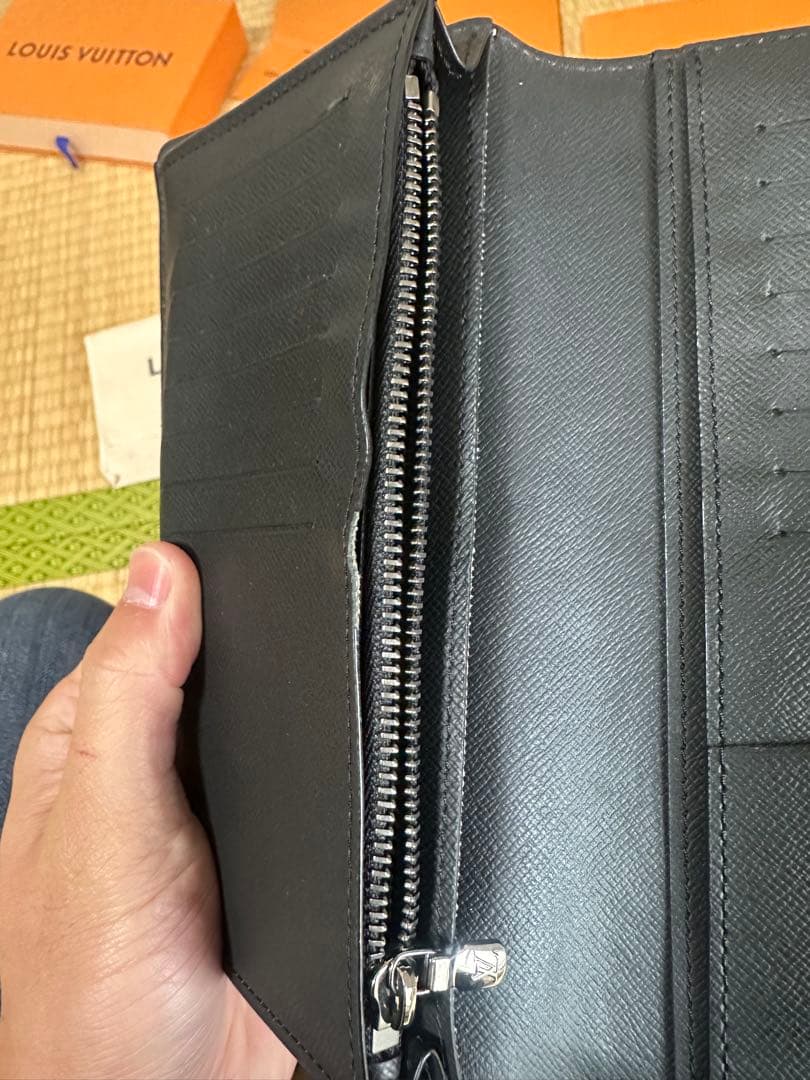 LOUIS VUITTON ポルトフォイユ・ブラザ