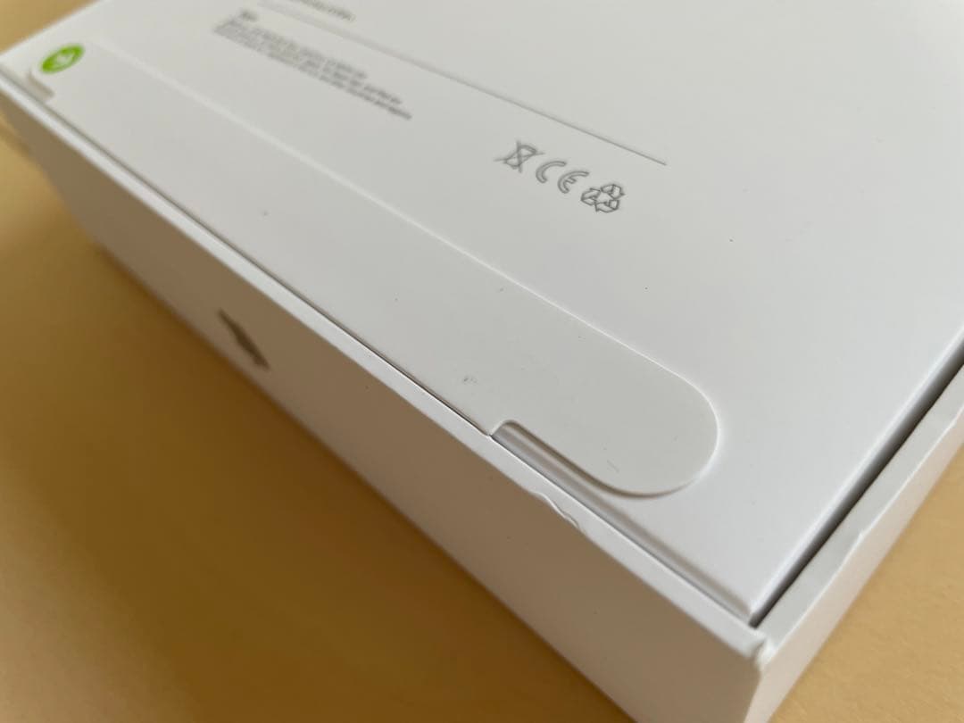 新品iPad 2025年モデルWi-Fi 128GB シルバー