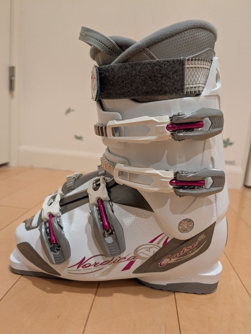 Nordica NFS スキー用ブーツ 女性用25.0〜25.5 美品