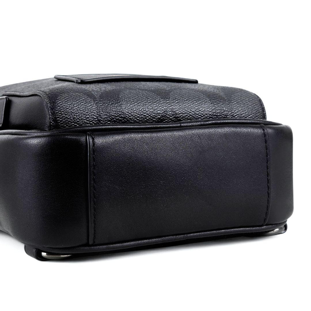 美品 コーチ COACH シグネチャー ボディバッグ トラックパック