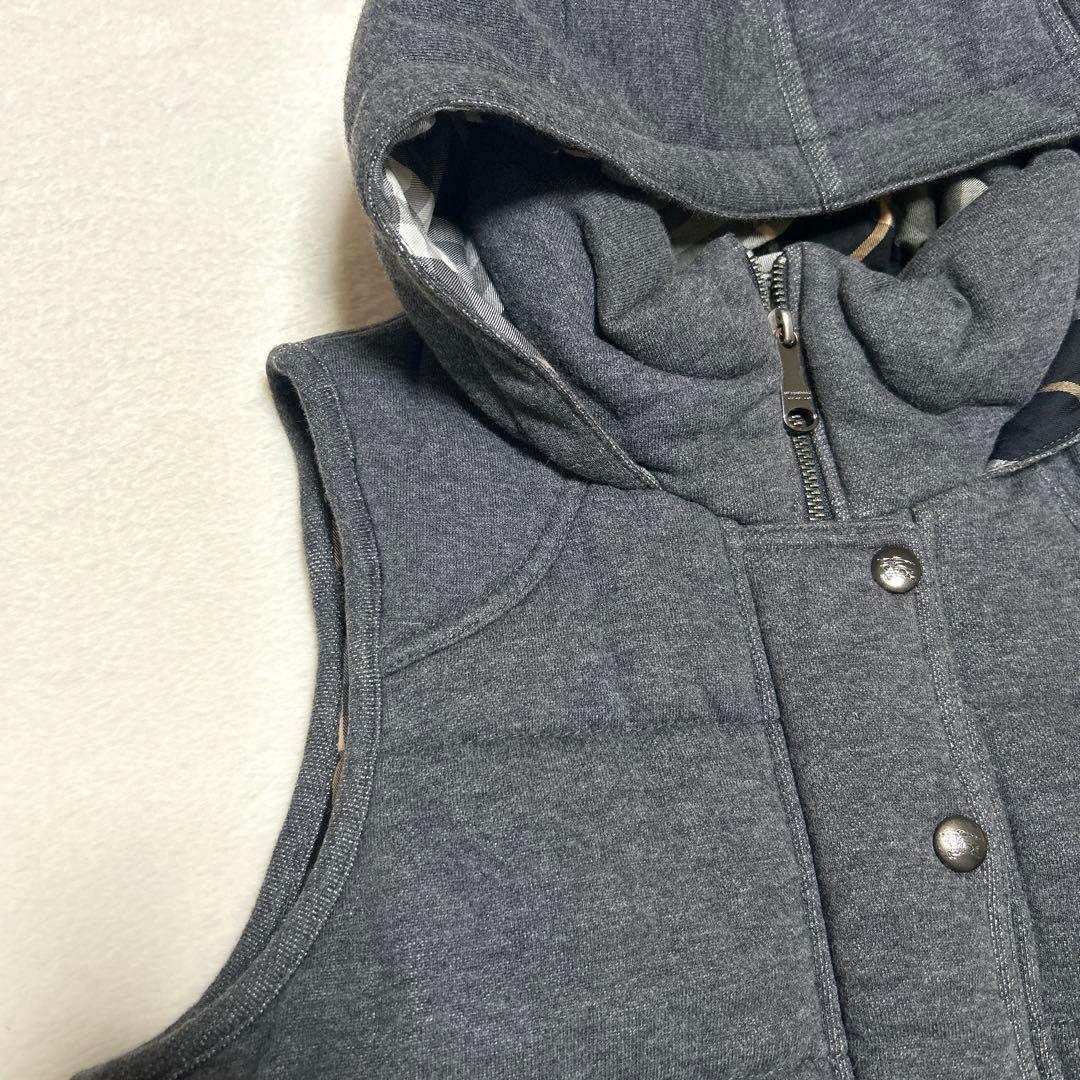 ✨美品✨　BURBERRY ダウンベスト フード ノバチェック ロゴ　刺繡　38