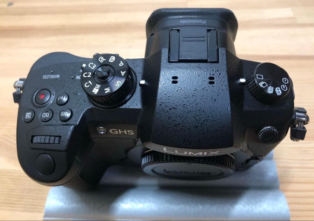 Panasonic GH-5 本体のみ　純正電池4個付き