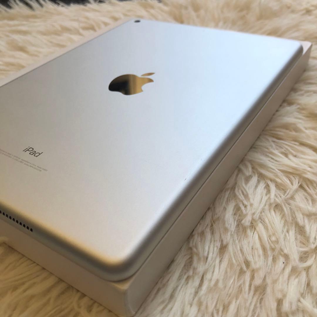 【完動品】iPad 第6世代 32GB Wi-Fi 【付属品】【すぐ発送】