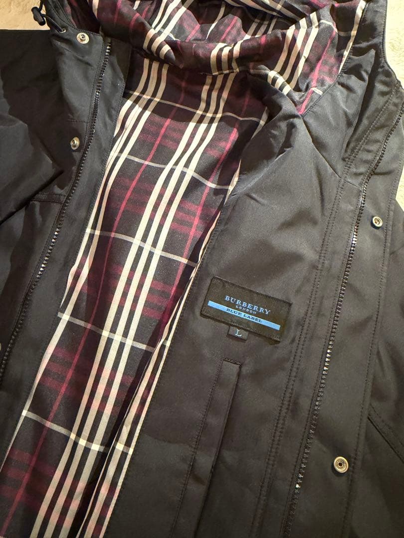 バーバリーブルーレーベル黒チェック柄裏地ポリエステルジャケット