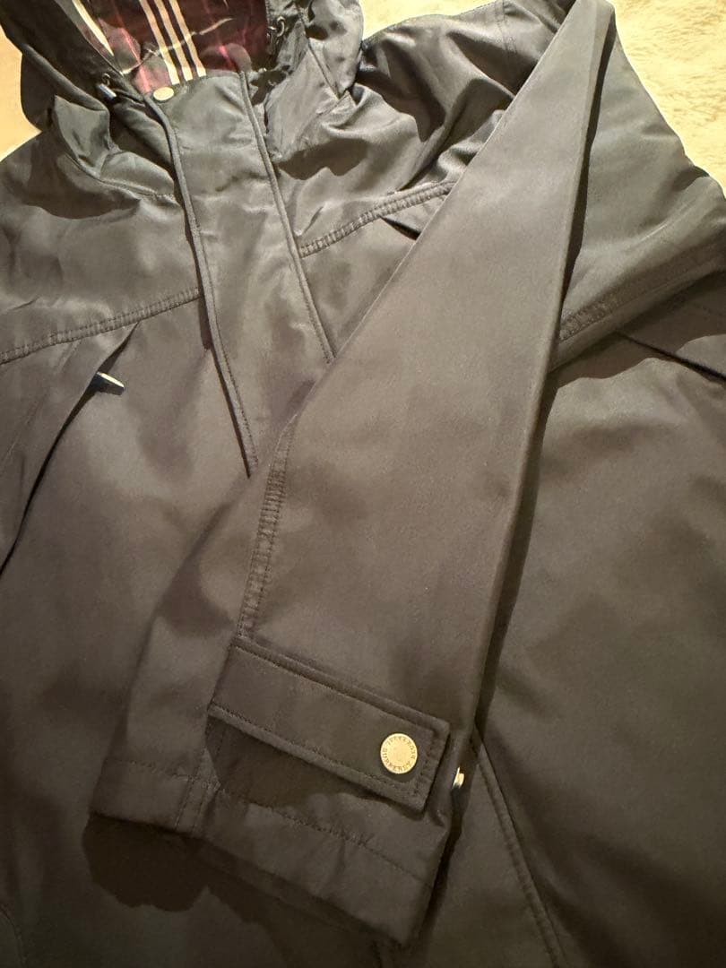 バーバリーブルーレーベル黒チェック柄裏地ポリエステルジャケット