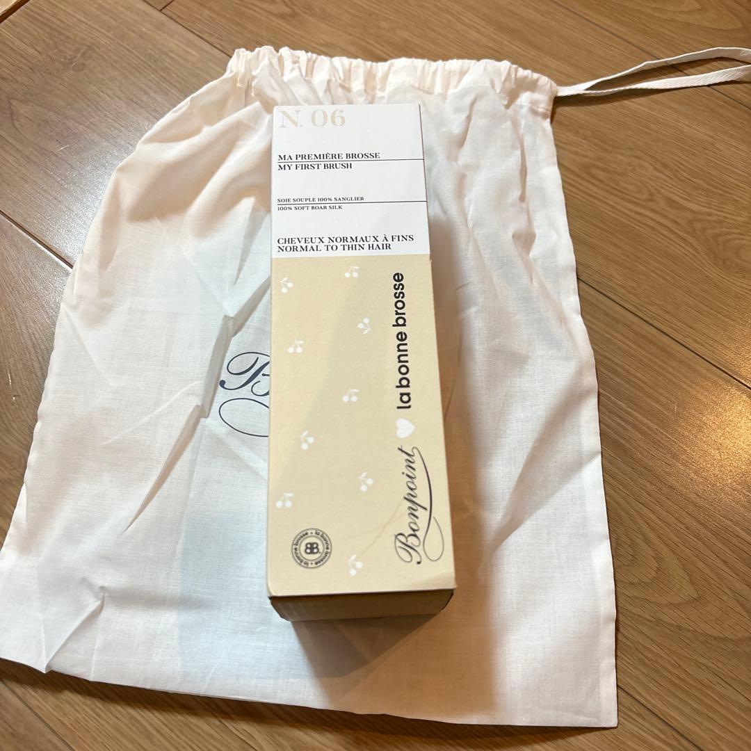 ボンポワン　la bonne brosse ヘアブラシ　ホワイト