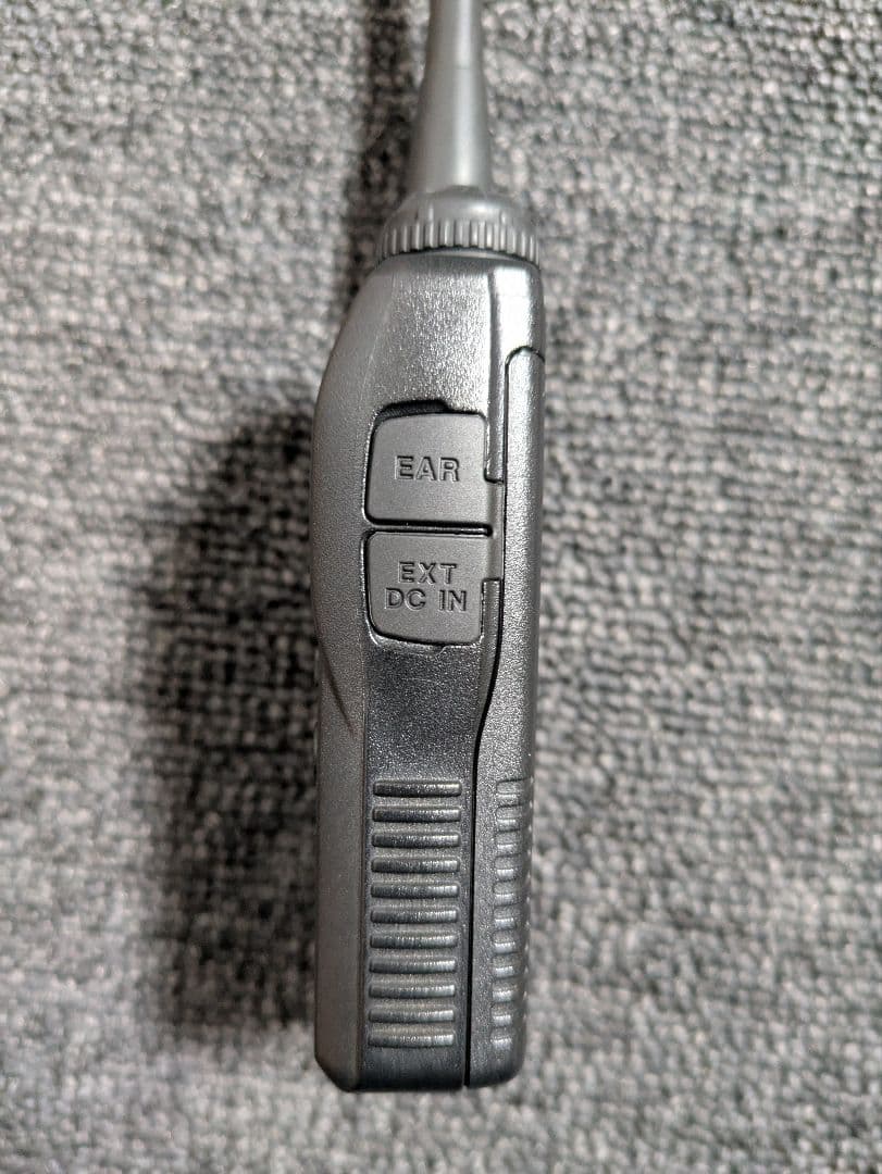 YAESU VX-3 144/430 MHz　デュアルバンドトランシーバー