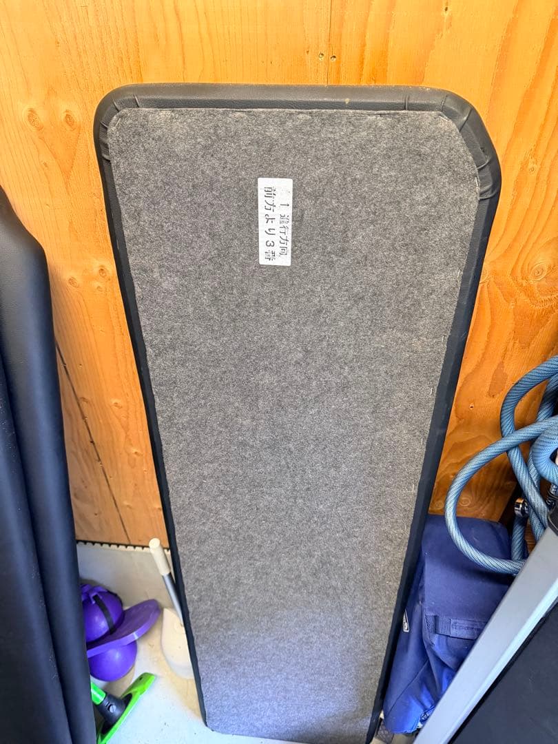 ハイエース　ベット　フレーム付き