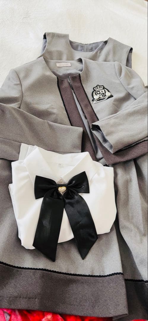 デコラピンキーズ卒業式入学式170E ゆったりサイズ　人気完売品　美品