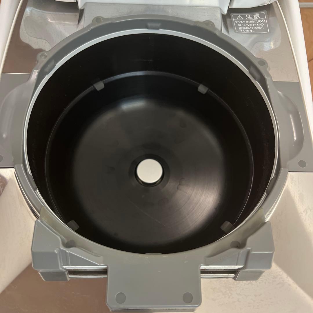 象印 圧力IH炊飯ジャー　「炎舞炊き」 NW-KA10 ホワイト