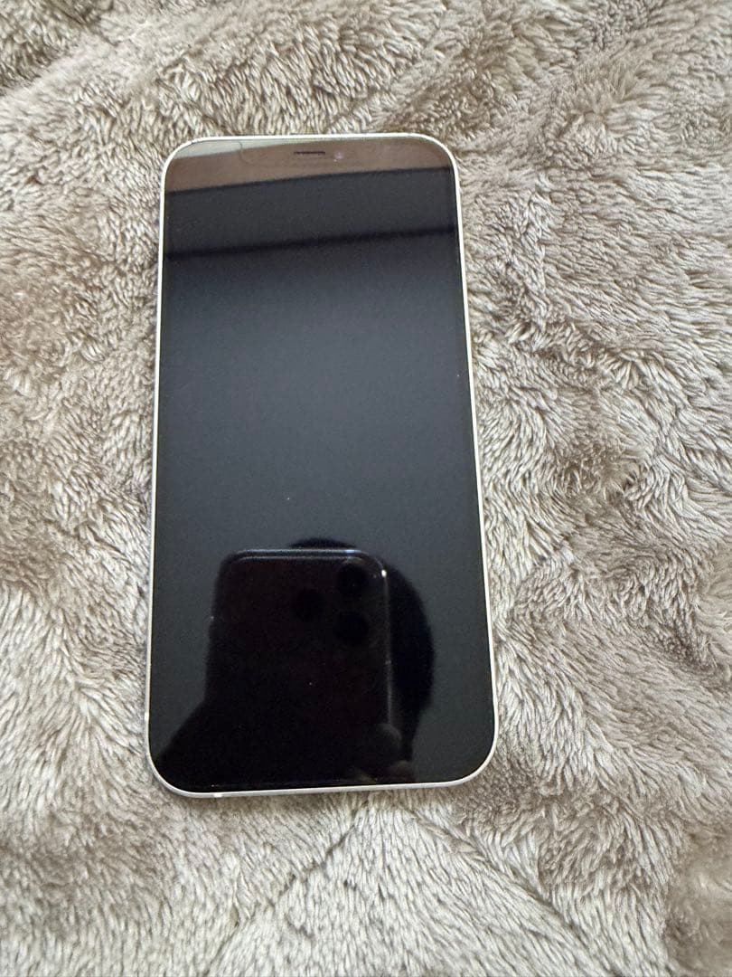 iPhone 12 64GB ホワイト SIMフリー 充電不安定あり