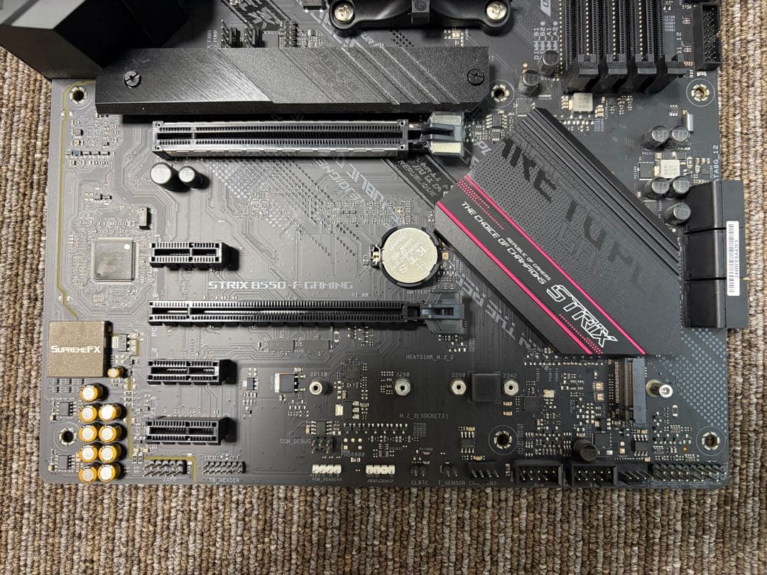 ROG STRIX B550-F GAMING マザーボード