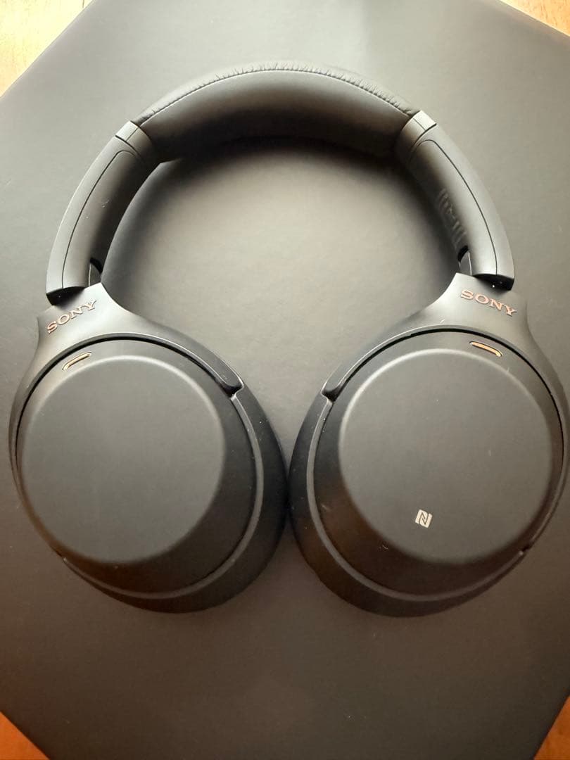 美品　SONY ワイヤレスヘッドホン ブラック　WH-1000XM3