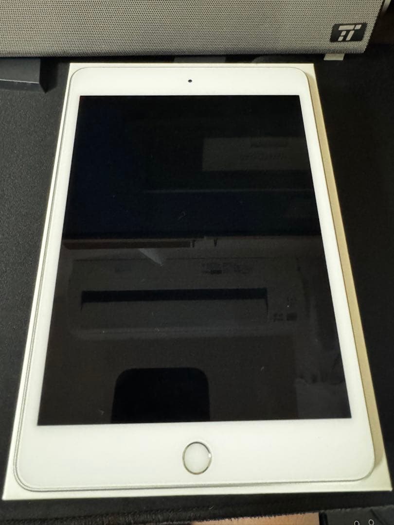 iPad mini5 (第5世代) Wi-Fiモデル 64GB ホワイト