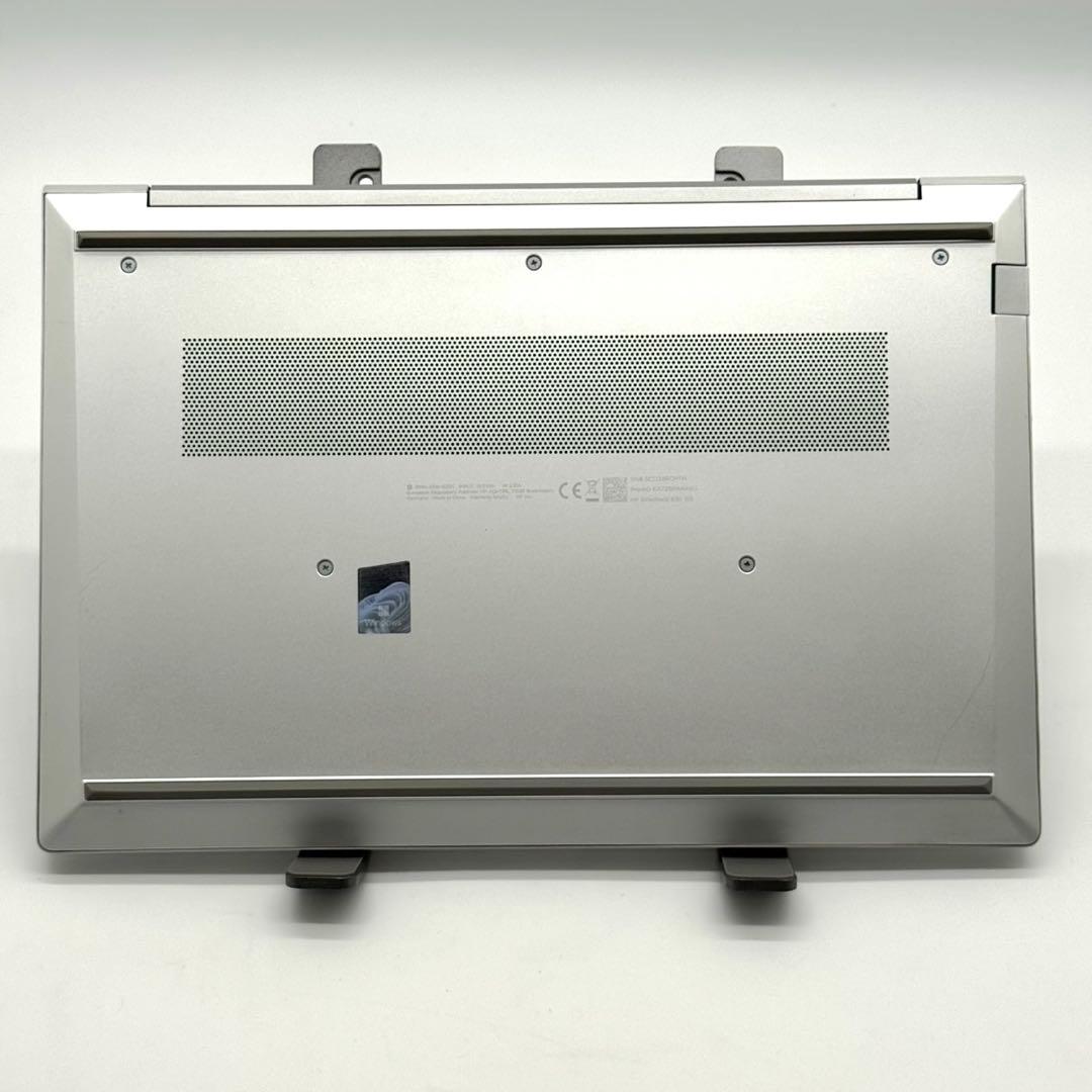 美品 HPノートパソコン 12世代 静音NVMe256 指紋認証 11Pro