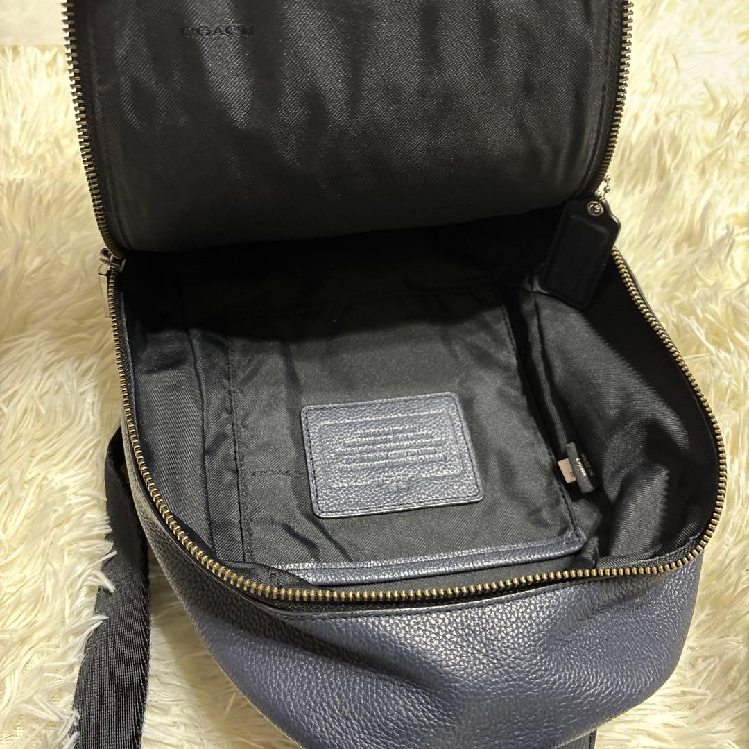 【コーチ】ボディバッグ ショルダーバッグレザー 本革 シボ革 ネイビー ブラック