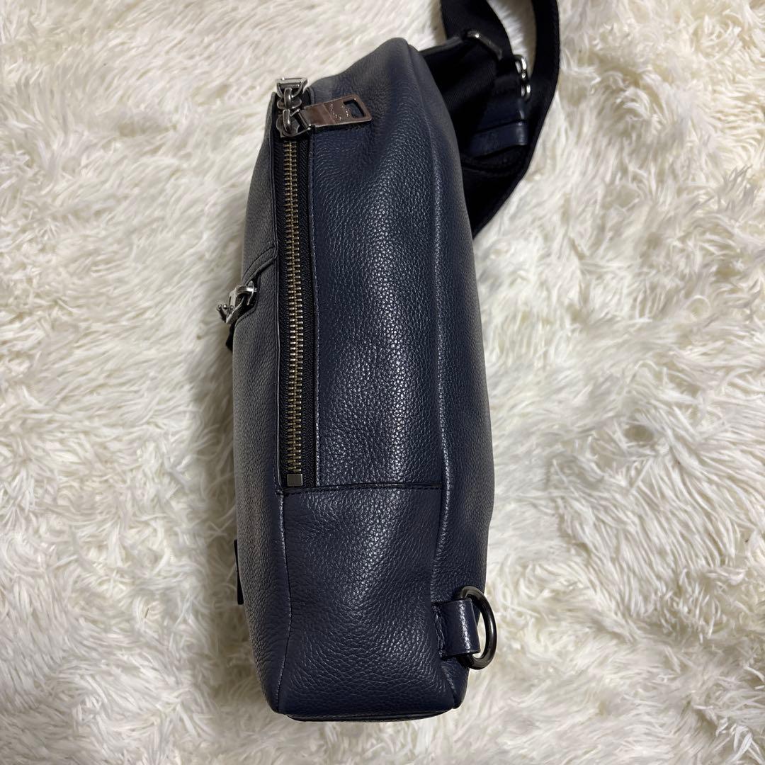 【コーチ】ボディバッグ ショルダーバッグレザー 本革 シボ革 ネイビー ブラック