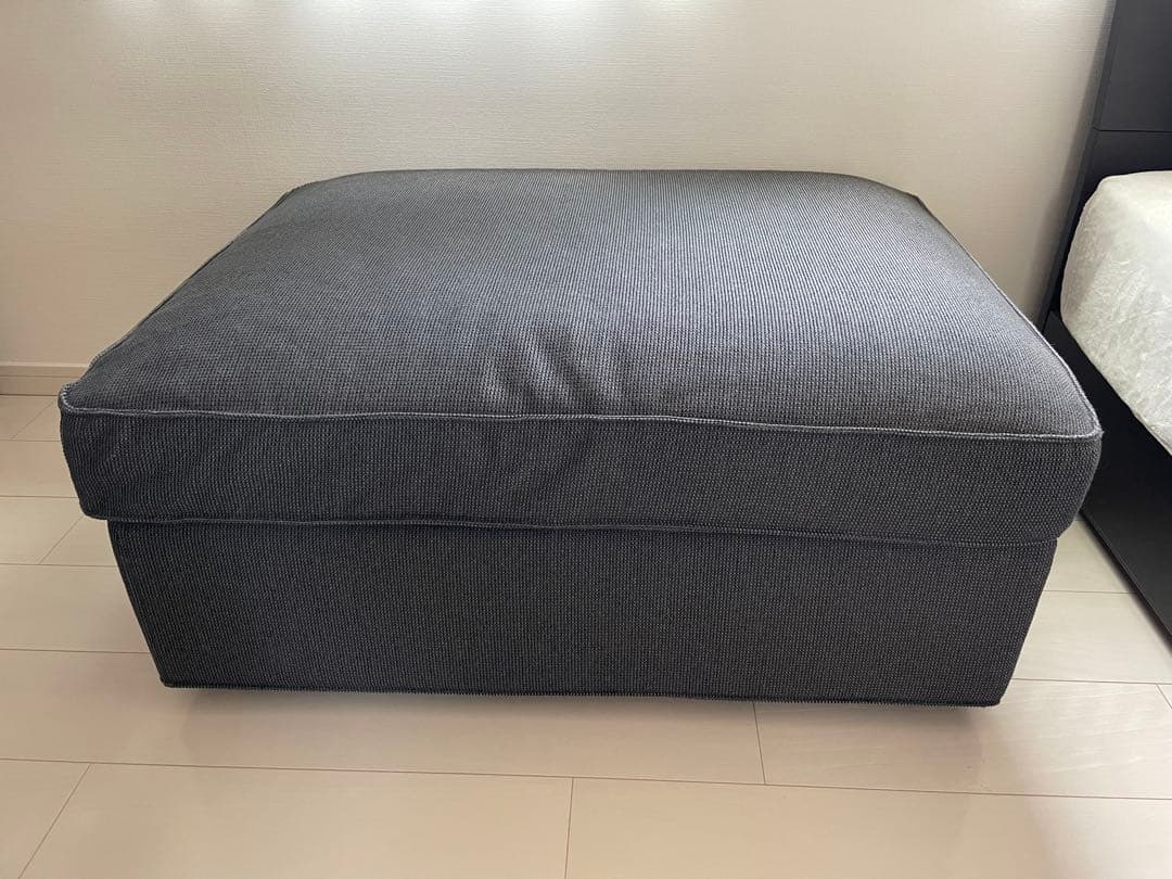IKEA シーヴィク　オットマン