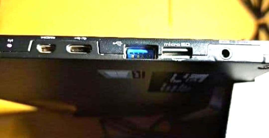 新品 バッテリー、Win11タブレット スタンド付き 本体 7日間保証13.3