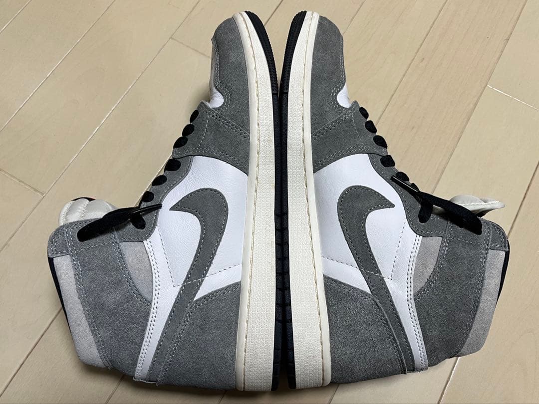 NIKE AIR JORDAN 1 SMOKE GREYナイキ エアジョーダン1