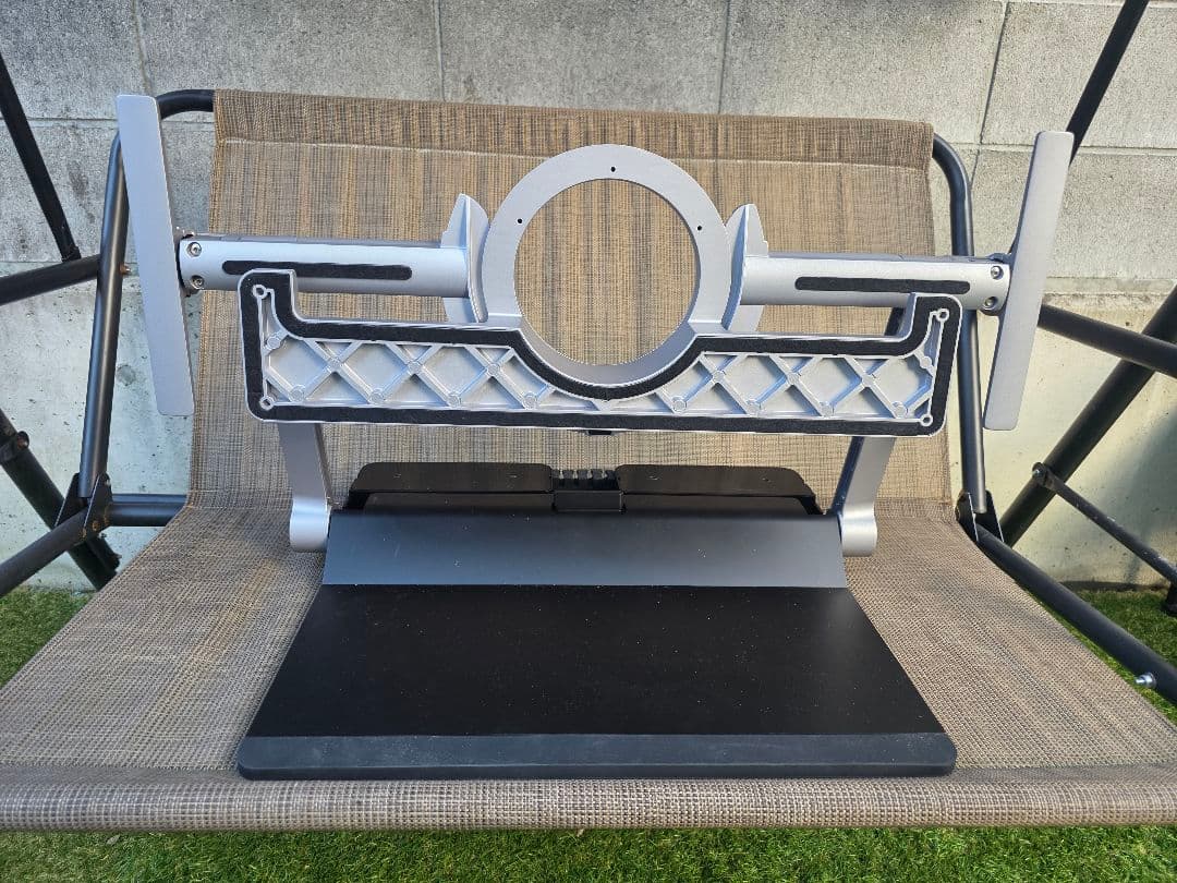 Wacom Cintiq Pro 24用 Wacom Ergo Stand