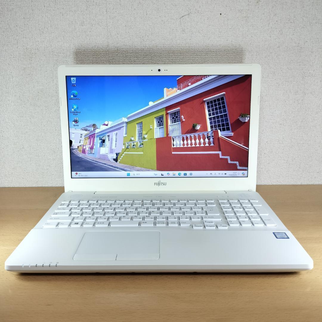 ノートPC Windows11 Core i7 SSD メモリ16GB 富士通