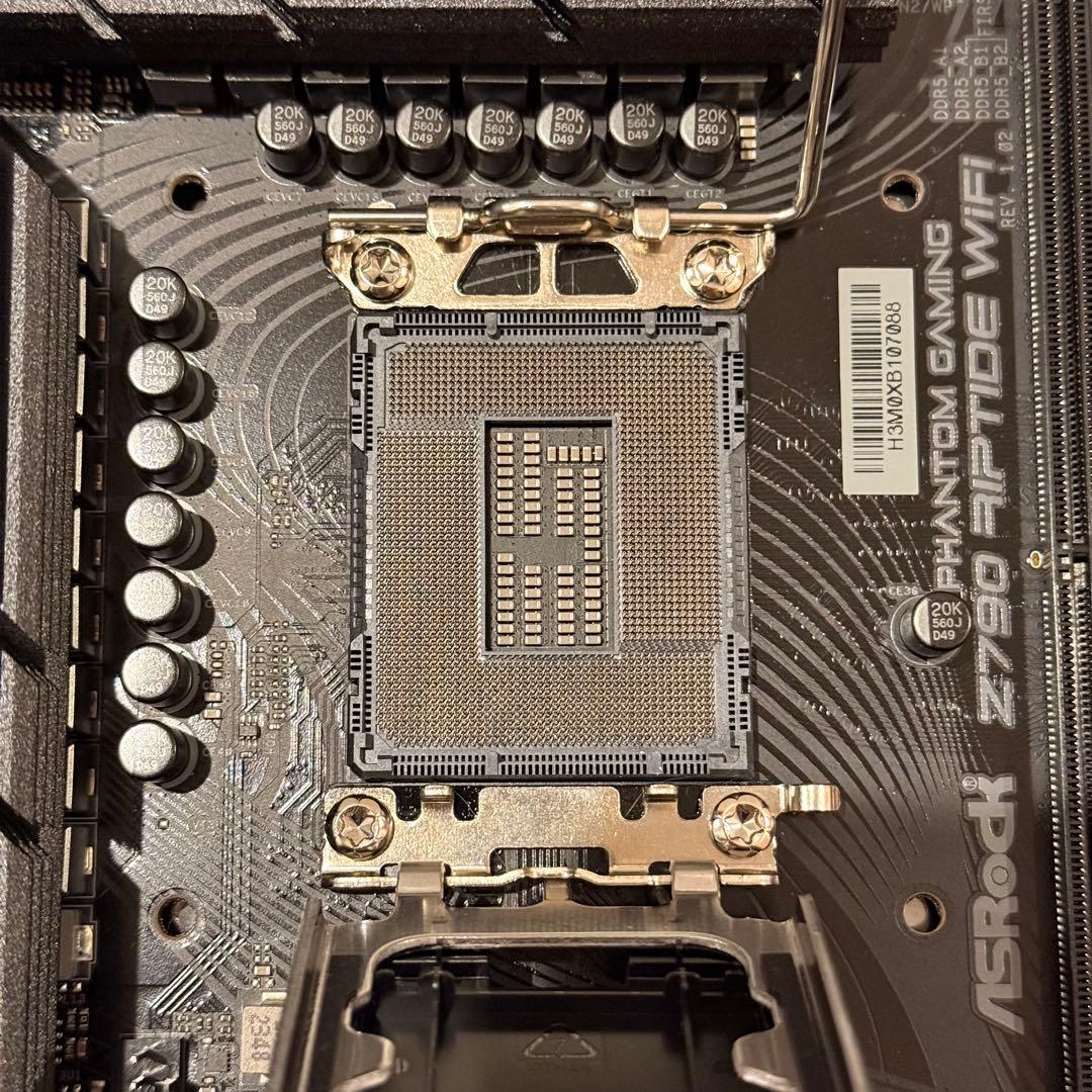 美品 ASRock マザーボード Z790 Riptide WiFi DDR5