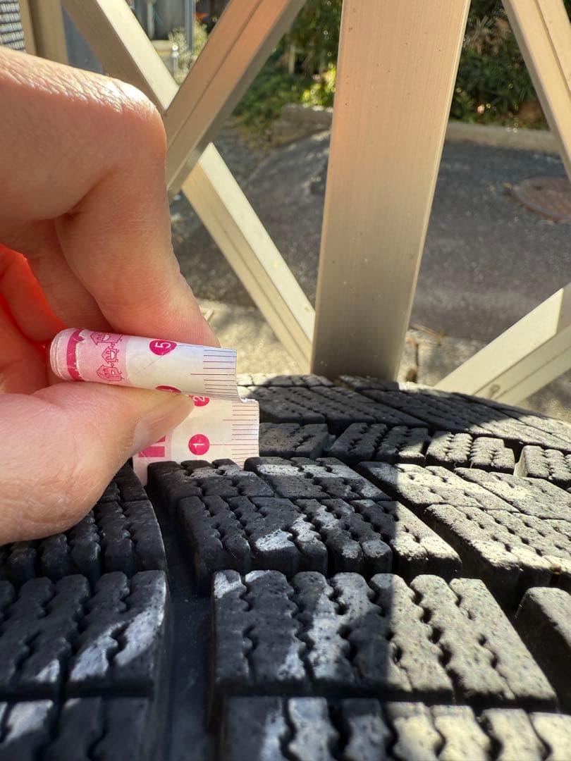 OZ Racing スーパーツーリヅモ16㌅ ナンカンスタッドレスタイヤ セット