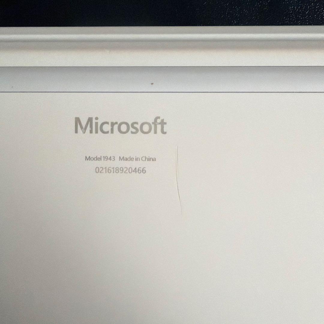 【本日0時まで】Microsoft Surface Laptop go グレー