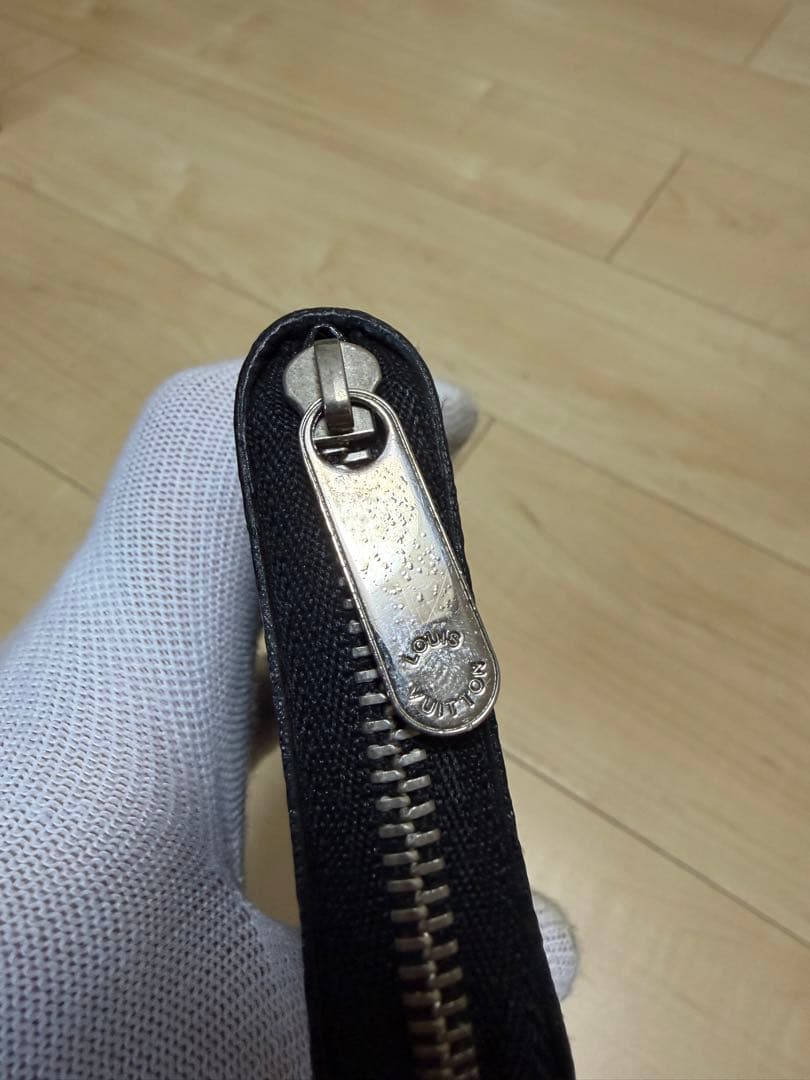 LOUIS VUITTONダミエグラフィット ケース ジッパー