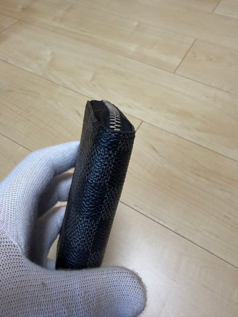 LOUIS VUITTONダミエグラフィット ケース ジッパー