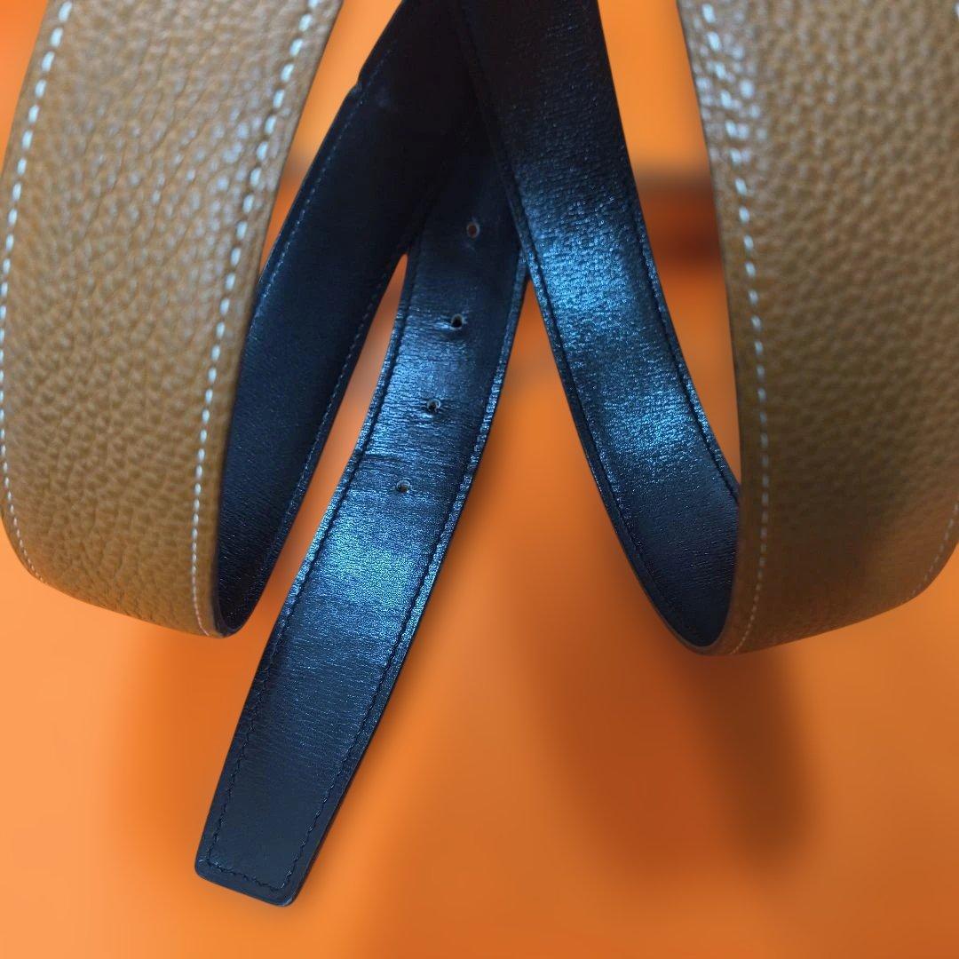 だ*い様 エルメス リバーシブル レザー ベルト 105 黒 茶 ▢P刻 バック